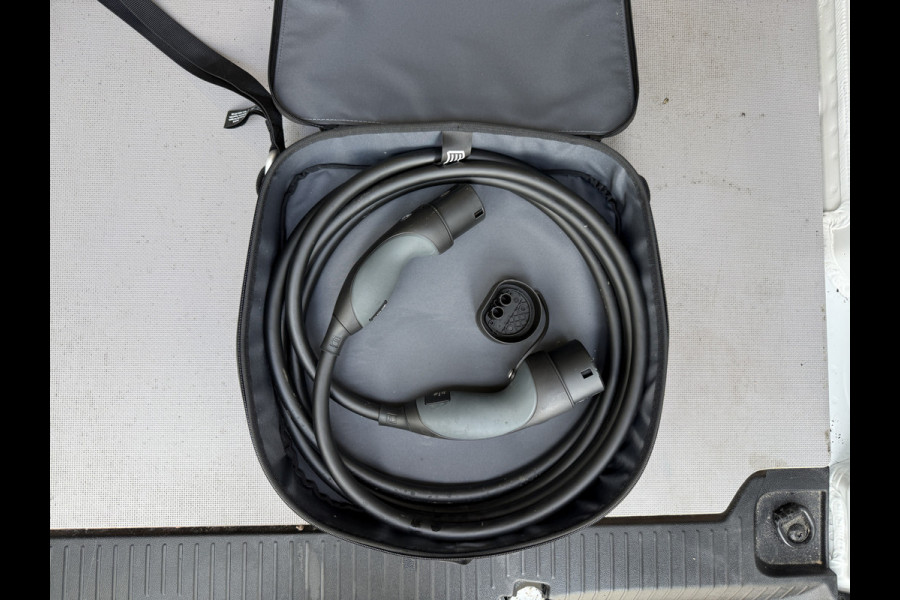 Mercedes-Benz eCitan 112 51kWh L2 Pro 284 WLTP MBUX Trekhaak 75kW Snelladen Apple Carplay Cruise Control Laadkabel