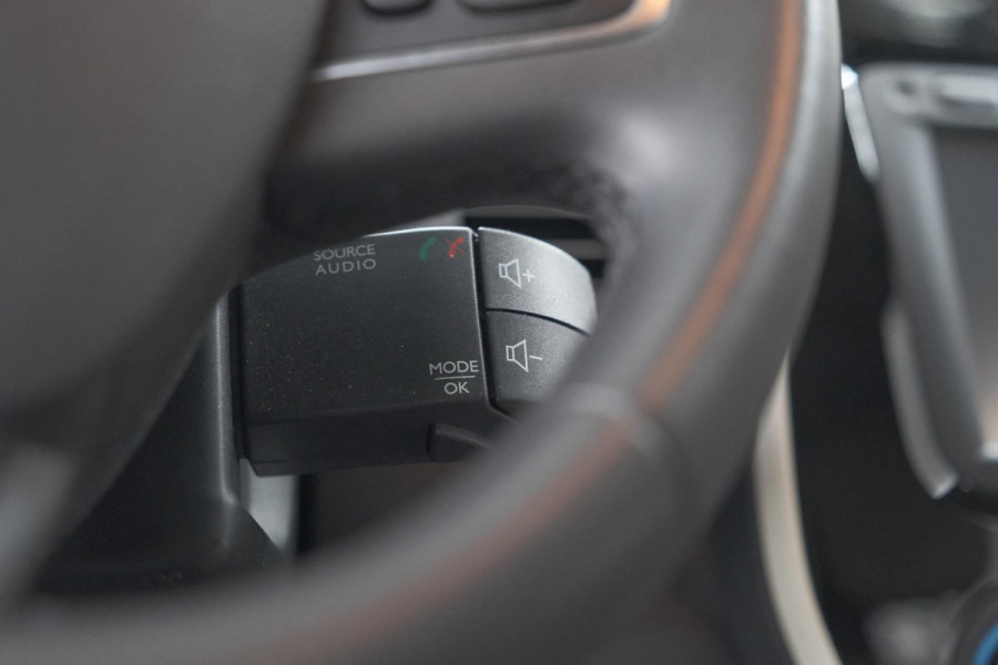 Renault Captur TCe 90 Bose | Trekhaak | Camera | Navigatie | Parkeersensoren