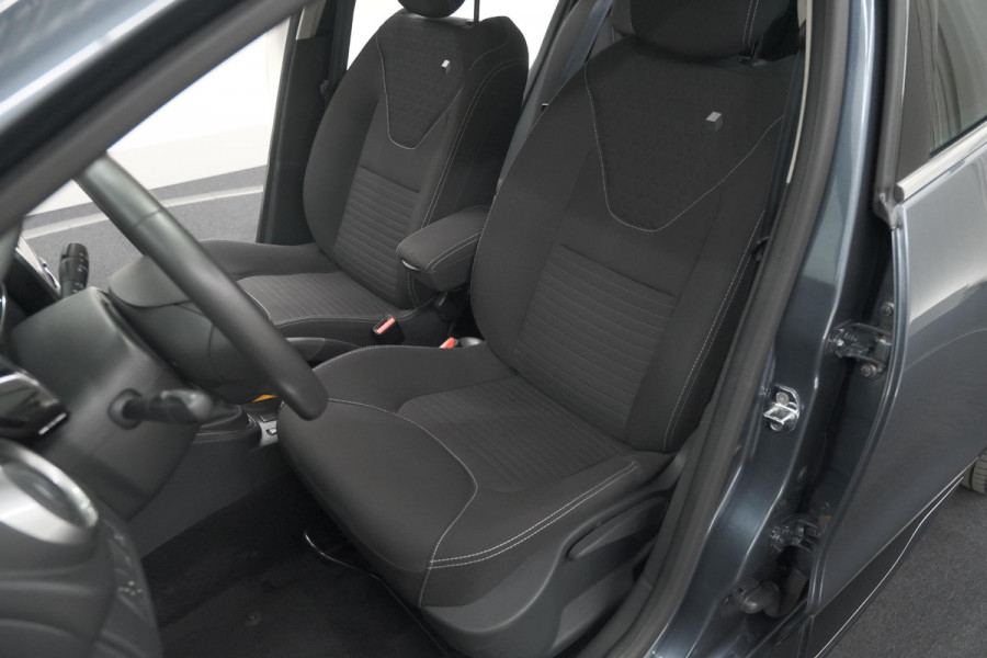 Renault Clio TCe 90 Limited | Trekhaak | Navigatie | Parkeersensoren