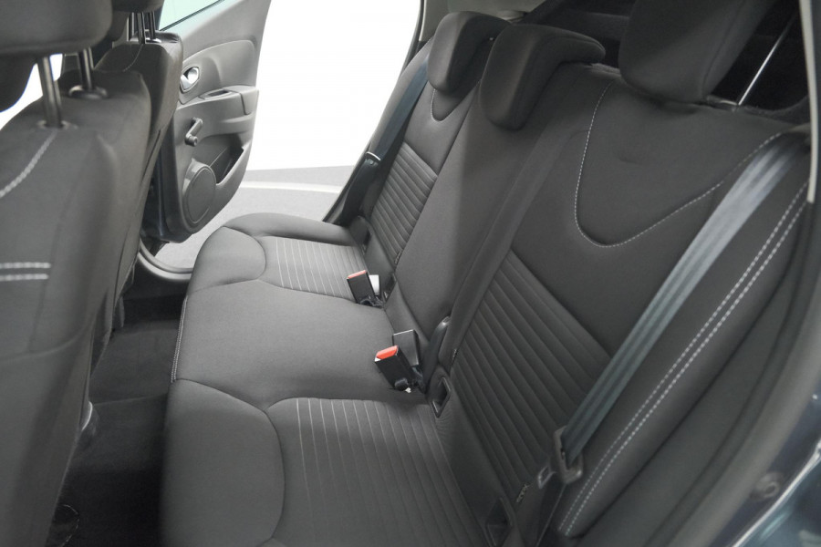 Renault Clio TCe 90 Limited | Trekhaak | Navigatie | Parkeersensoren