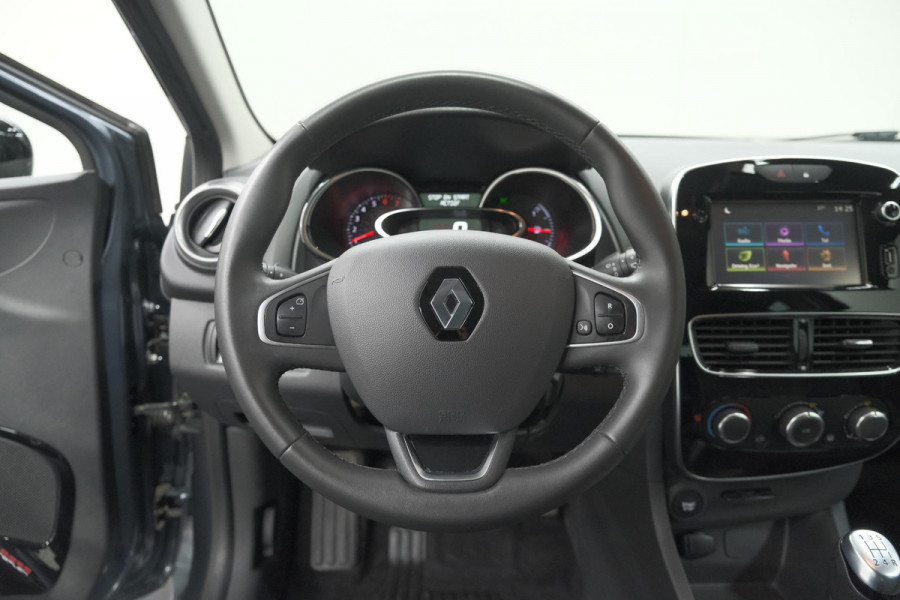 Renault Clio TCe 90 Limited | Trekhaak | Navigatie | Parkeersensoren