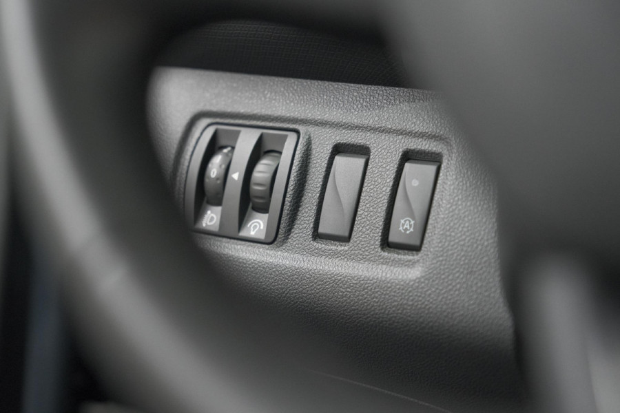 Renault Clio TCe 90 Limited | Trekhaak | Navigatie | Parkeersensoren