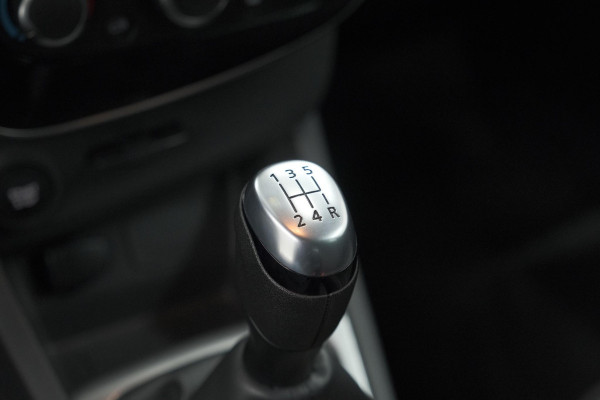 Renault Clio TCe 90 Limited | Trekhaak | Navigatie | Parkeersensoren