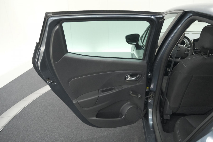 Renault Clio TCe 90 Limited | Trekhaak | Navigatie | Parkeersensoren