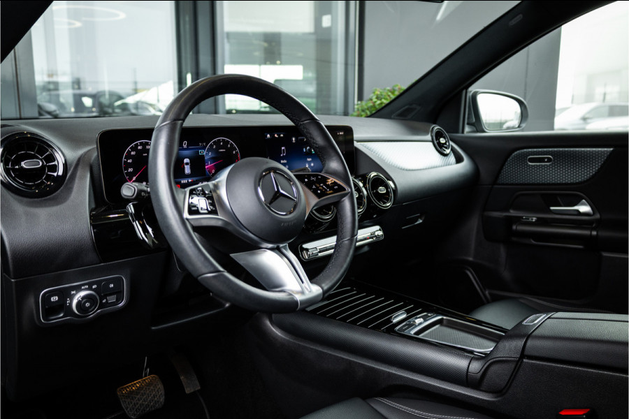 Mercedes-Benz GLA GLA200 - ACC | Camera | Stoelverwarming