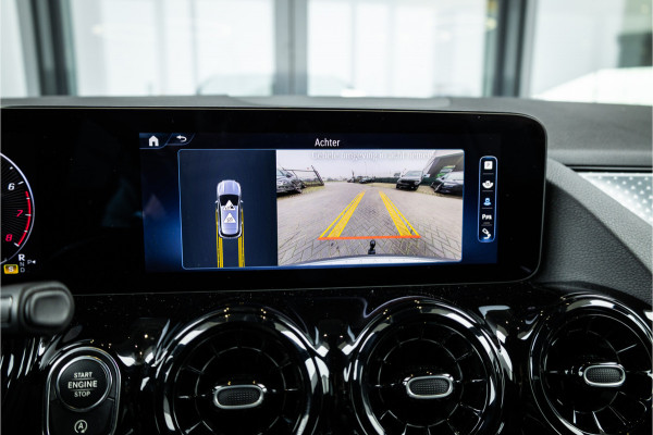 Mercedes-Benz GLA GLA200 - ACC | Camera | Stoelverwarming