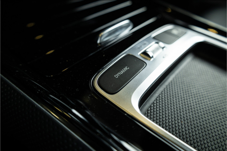 Mercedes-Benz GLA GLA200 - ACC | Camera | Stoelverwarming