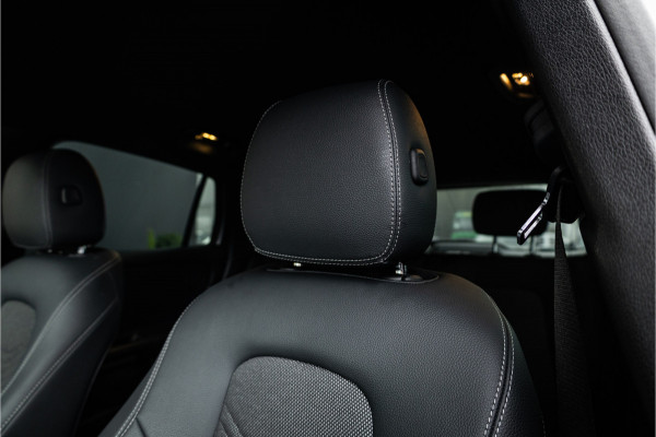 Mercedes-Benz GLA GLA200 - ACC | Camera | Stoelverwarming