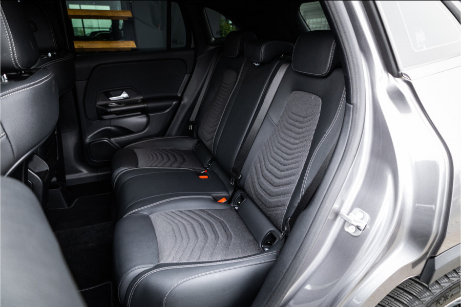 Mercedes-Benz GLA GLA200 - ACC | Camera | Stoelverwarming