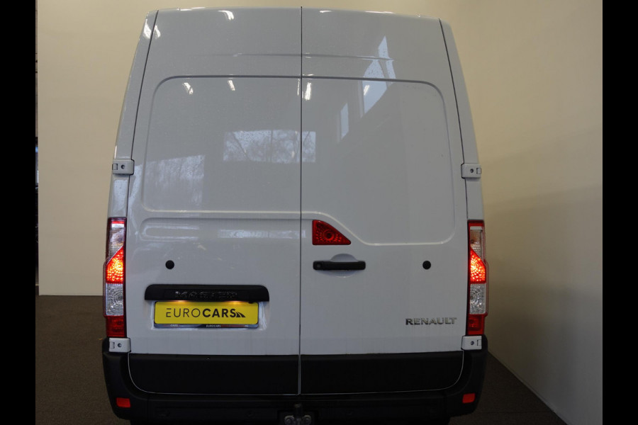 Renault Master T33 2.3 dCi 135PK L2H2 BPM VRIJ! Airco Cruise control Parkeersensoren Navigatie Trekhaak Prijs