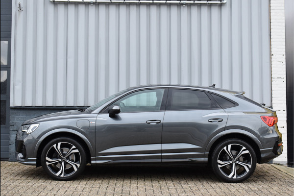 Audi Q3 Sportback 45 TFSI e S-Line 245 Pk Navi Sfeerverlichting Full Led Keyless Trekhaak 20 Inch Unieke staat