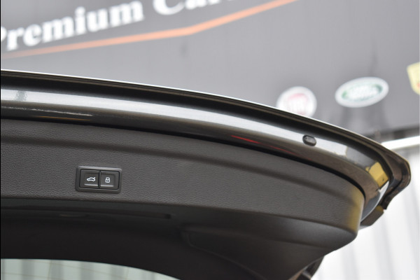 Audi Q3 Sportback 45 TFSI e S-Line 245 Pk Navi Sfeerverlichting Full Led Keyless Trekhaak 20 Inch Unieke staat