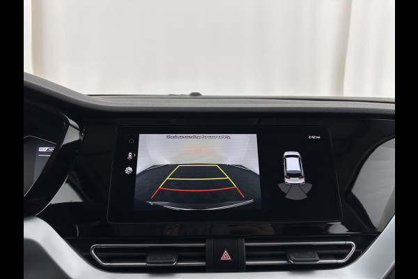 Kia Niro 1.6 GDi Hybrid DynamicLine (INCL-BTW) *AUT | ADAPTIVE-CRUISE | 1/2 LEATHER-FABRIC | NAVI-FULLMAP | CAMERA | DAB+ | KEYLESS | ECC | DIGI-COCKPIT | SHIFT-PADDLES | LANE-ASSIST | PDC | 16''ALU*