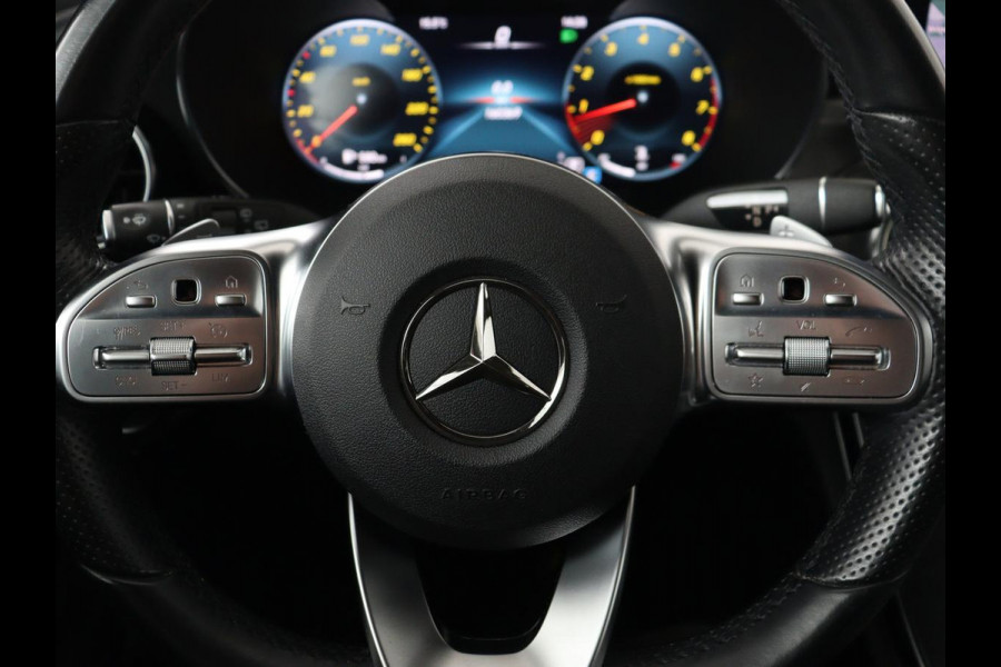 Mercedes-Benz C-Klasse 160 AMG Limited | Stoelverwarming | Leder/Alcantara | Trekhaak | Full LED | Park Assist | Camera | Navigatie | Climate control | Bluetooth | Cruise control