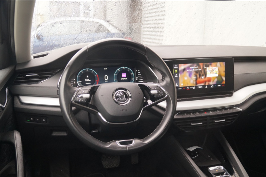 Škoda Octavia Combi 1.0 TSI 110pk DSG Business Edition -PANO-ECC-CAM-