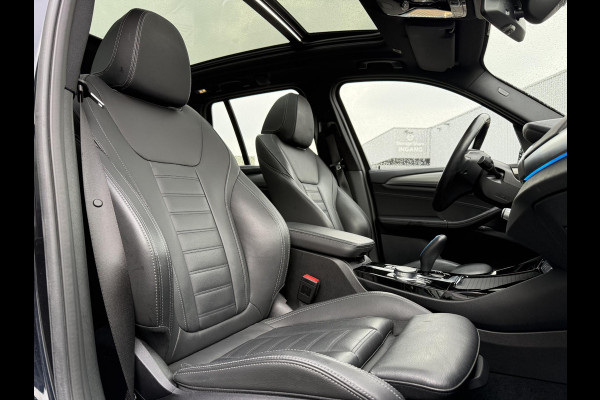 BMW iX3 Aut. High Executive 80 kWh | SoH 96% | Trekhaak | Panorama | Leder | Harman Kardon |