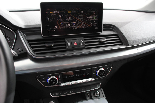 Audi Q5 50 TFSI e quattro Pro Line S-Line Plugin Hybrid | Navigatie | Climate Control | Led | Parkeer sensoren V+A | Stoelverwarming | Virtual Cockpit | Extra Getint Glas