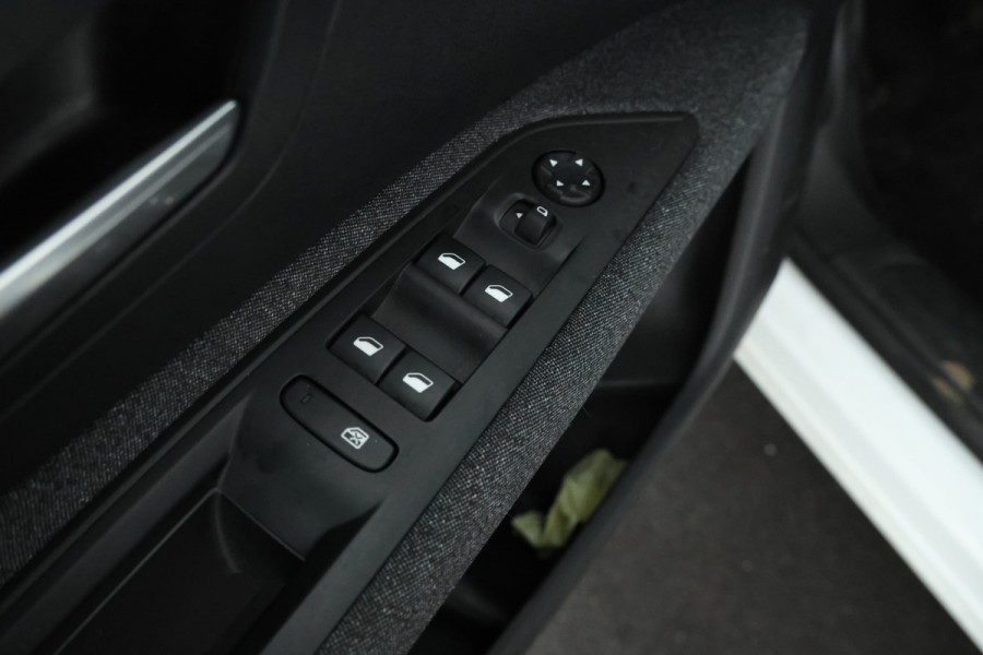 Peugeot 3008 1.5 BlueHDi Blue Lease Premium Automaat, Navigatie, climate,