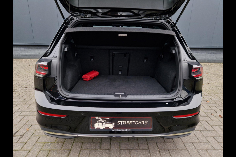 Volkswagen Golf 8.5 1.5 eTSI 150pk dsg 50 Edition/Pano/IQ drive/Full