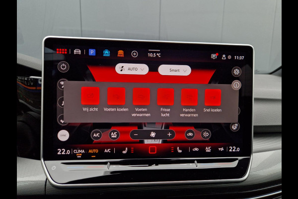 Volkswagen Golf 8.5 1.5 eTSI 150pk dsg 50 Edition/Pano/IQ drive/Full