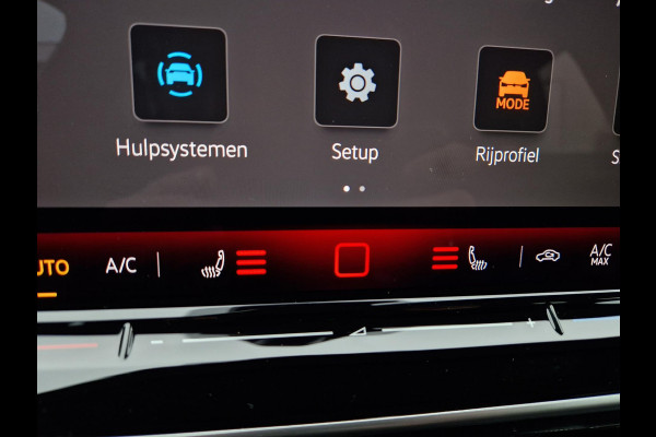 Volkswagen Golf 8.5 1.5 eTSI 150pk dsg 50 Edition/Pano/IQ drive/Full