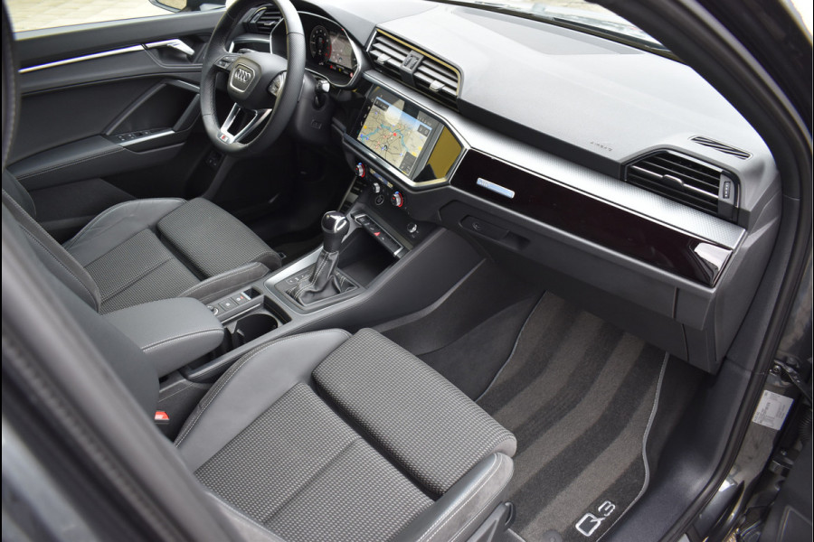 Audi Q3 Sportback 45 TFSI e S-Line 245 Pk Navi Sfeerverlichting Full Led Keyless Trekhaak 20 Inch Unieke staat