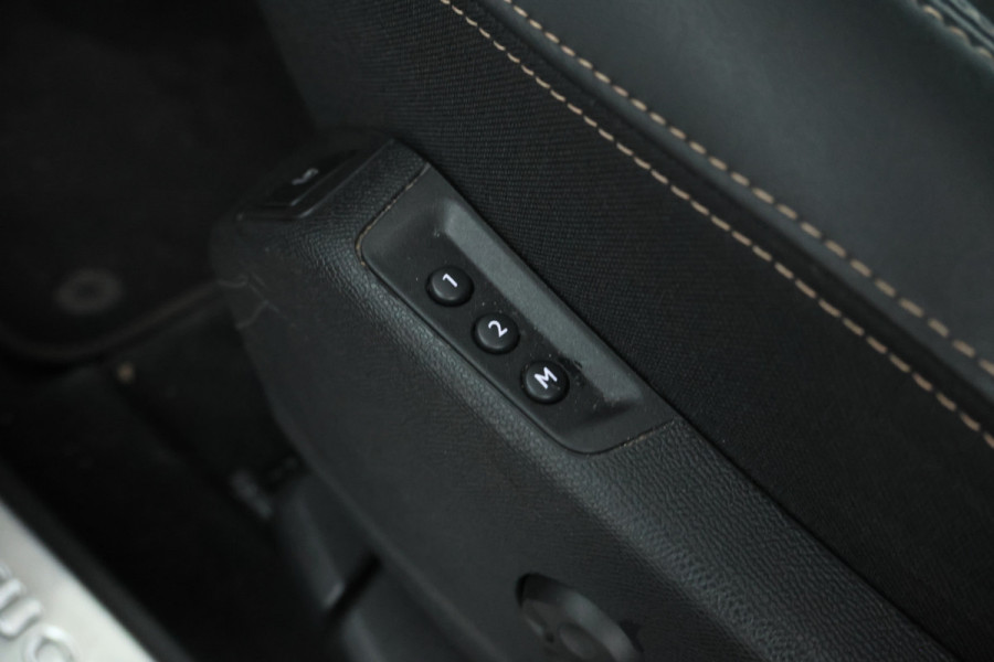 Peugeot 5008 1.5 BlueHDI GT Pack Business Automaat, 7 Persoons, Navigatie