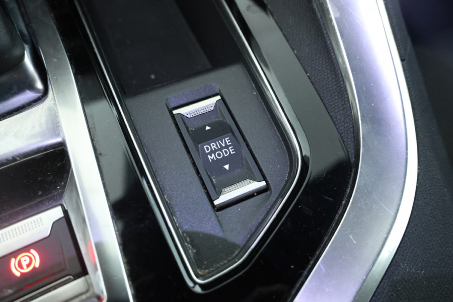 Peugeot 5008 1.5 BlueHDI GT Pack Business Automaat, 7 Persoons, Navigatie