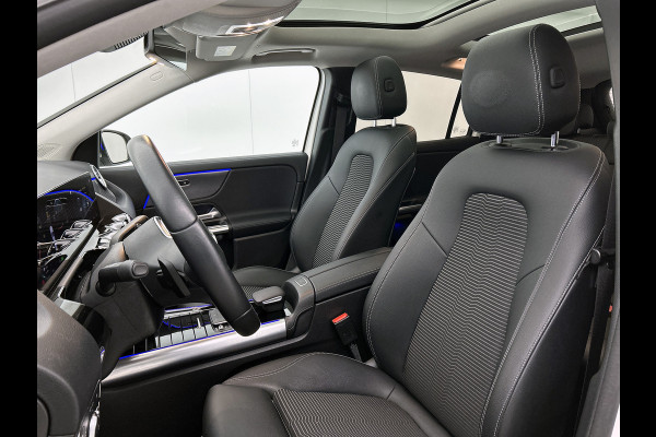 Mercedes-Benz EQA 250 Luxury 67 kWh | Achteruitrij camera | Stoelverwarming | Panoramadak | Navigatie | Sfeerverlichting | Cruis control |  Inclusief 24 maanden Mercedes-Benz Certified garantie voor Europa.