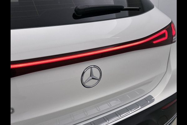 Mercedes-Benz EQA 250 Luxury 67 kWh | Achteruitrij camera | Stoelverwarming | Panoramadak | Navigatie | Sfeerverlichting | Cruis control |  Inclusief 24 maanden Mercedes-Benz Certified garantie voor Europa.