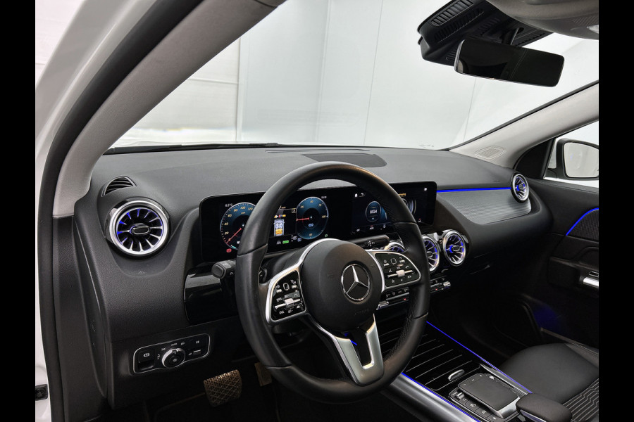Mercedes-Benz EQA 250 Luxury 67 kWh | Achteruitrij camera | Stoelverwarming | Panoramadak | Navigatie | Sfeerverlichting | Cruis control |  Inclusief 24 maanden Mercedes-Benz Certified garantie voor Europa.