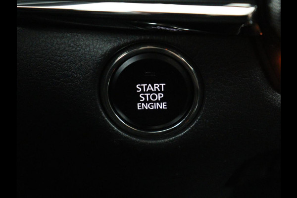 Mazda CX-30 2.0 e-SkyActiv-X M Hybrid Luxury | Leder | Stoelverwarming | Head-Up | Adaptive cruise | Camera | BOSE Sound | Carplay | Navigatie | Keyless | Full LED | Memory | Parkeerhulp
