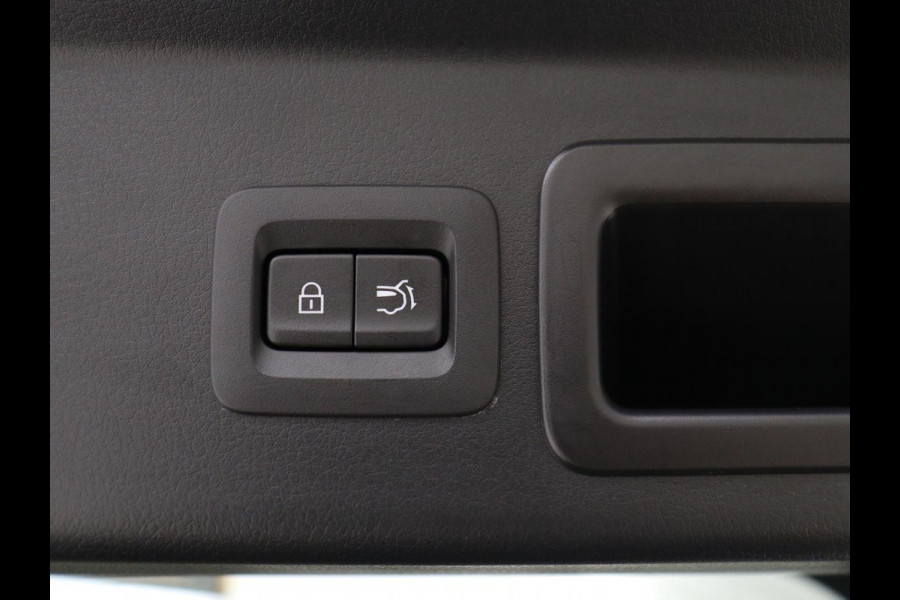 Mazda CX-30 2.0 e-SkyActiv-X M Hybrid Luxury | Leder | Stoelverwarming | Head-Up | Adaptive cruise | Camera | BOSE Sound | Carplay | Navigatie | Keyless | Full LED | Memory | Parkeerhulp