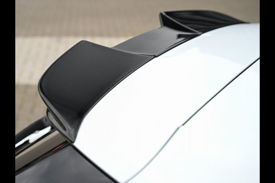 Audi A3 Sportback 45 TFSI e S edition Competition | Panoramadak | 5 jr garantie | Ambiance interieur | Active Cruise | Sonos Sound | S-Seats + Memory | Head-Up | Camera | Stoelverwarming | Keyless