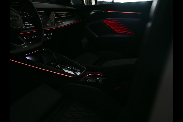 Audi A3 Sportback 45 TFSI e S edition Competition | Panoramadak | 5 jr garantie | Ambiance interieur | Active Cruise | Sonos Sound | S-Seats + Memory | Head-Up | Camera | Stoelverwarming | Keyless