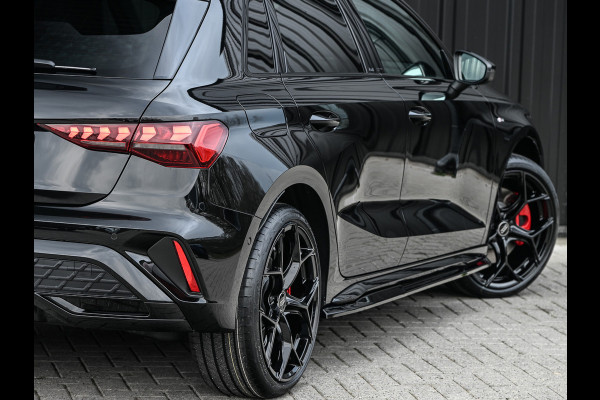 Audi A3 Sportback 45 TFSI e S edition Competition | Panoramadak | 5 jr garantie | Ambiance interieur | Active Cruise | Sonos Sound | S-Seats + Memory | Head-Up | Camera | Stoelverwarming | Keyless