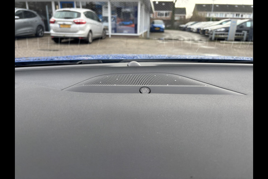 Ford Focus 1.0 EcoBoost Hybrid ST Line X | Bellen voor bezichtiging | 125pk Trekhaak | Adaptieve Cruise | Winterpack | Achteruitrijcamera | Nederlandse auto