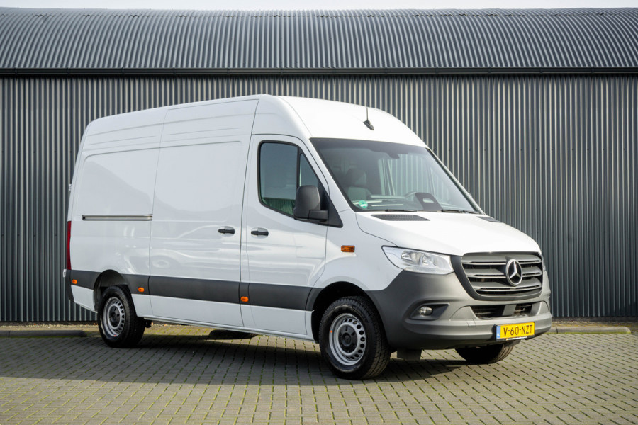 Mercedes-Benz Sprinter 317 CDI L2H2 | Mbux | Facelift | Navi | Camera | Adapt.Cruise | Automaat