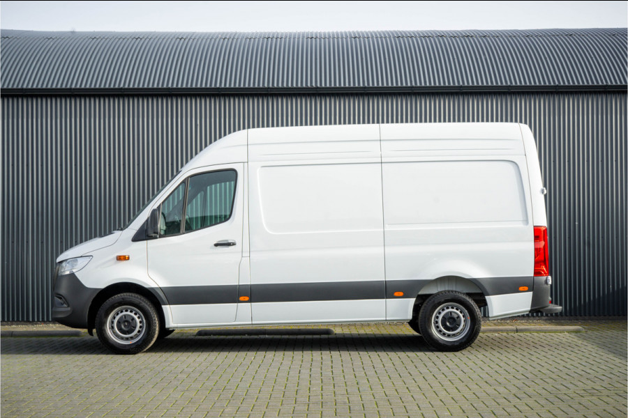 Mercedes-Benz Sprinter 317 CDI L2H2 | Mbux | Facelift | Navi | Camera | Adapt.Cruise | Automaat