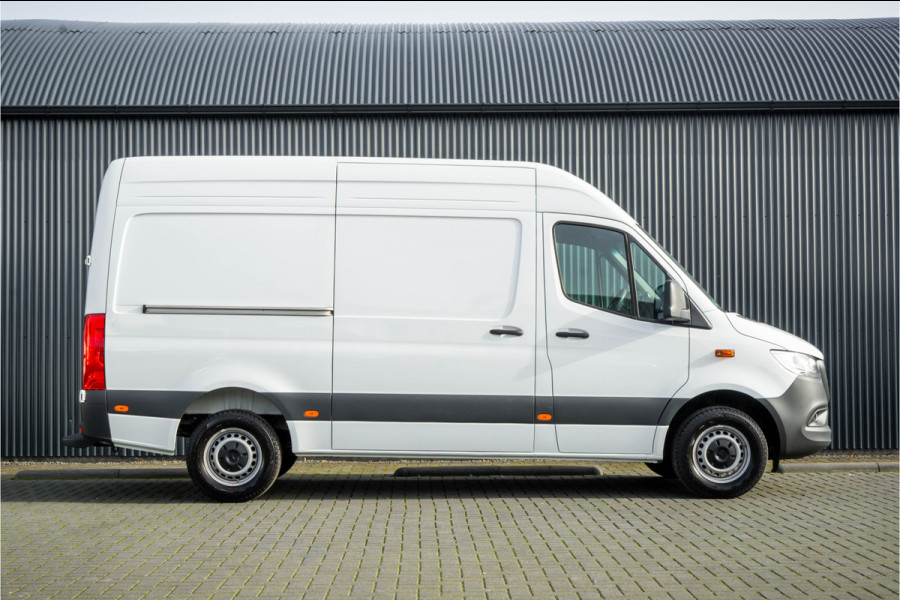 Mercedes-Benz Sprinter 317 CDI L2H2 | Mbux | Facelift | Navi | Camera | Adapt.Cruise | Automaat