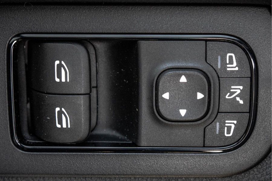 Mercedes-Benz Sprinter 317 CDI L2H2 | Mbux | Facelift | Navi | Camera | Adapt.Cruise | Automaat