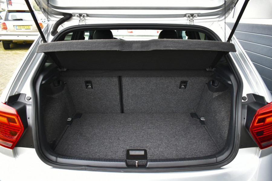 Volkswagen Polo 1.0 TSI Highline Business R-Line Automaat leer !!