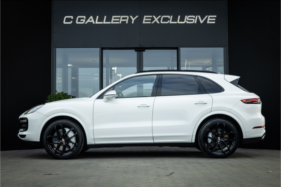 Porsche Cayenne 4.0 Turbo - Origineel NL | Sport Chrhono + | Luchtvering | Elek. Trekhaak