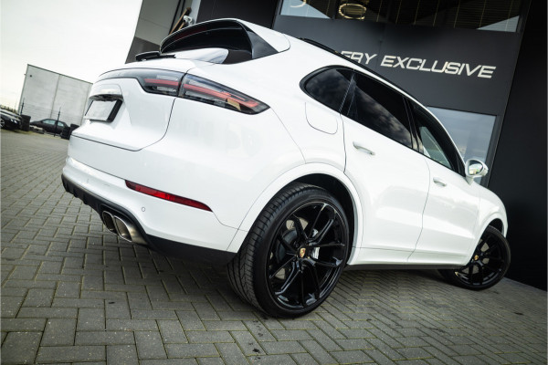 Porsche Cayenne 4.0 Turbo - Origineel NL | Sport Chrhono + | Luchtvering | Elek. Trekhaak