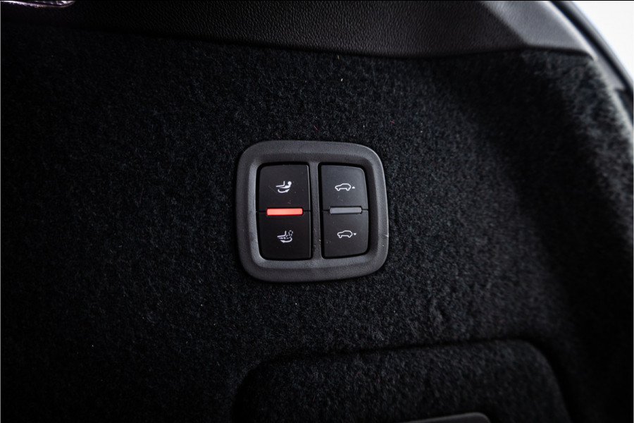 Porsche Cayenne 4.0 Turbo - Origineel NL | Sport Chrhono + | Luchtvering | Elek. Trekhaak