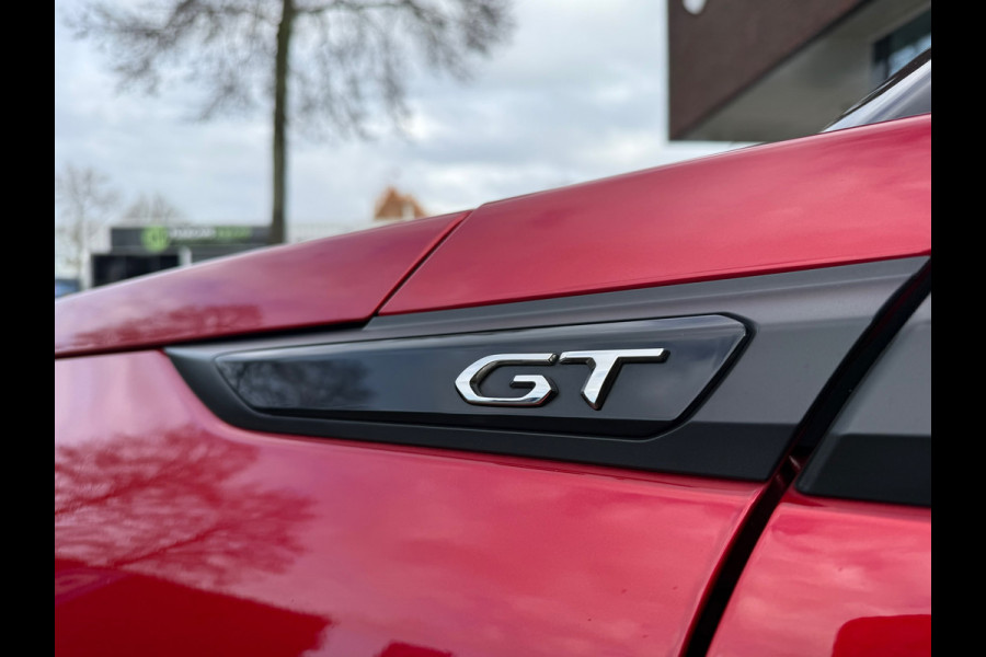 Peugeot 2008 1.2 Turbo GT-Line 155pk - Automaat - Panodak - Navi - Winterpakket - Climate
