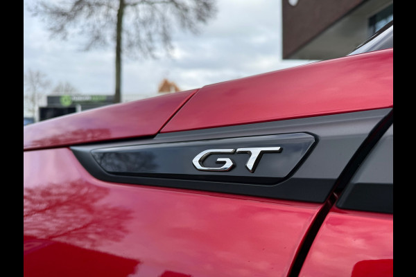 Peugeot 2008 1.2 Turbo GT-Line 155pk - Automaat - Panodak - Navi - Winterpakket - Climate