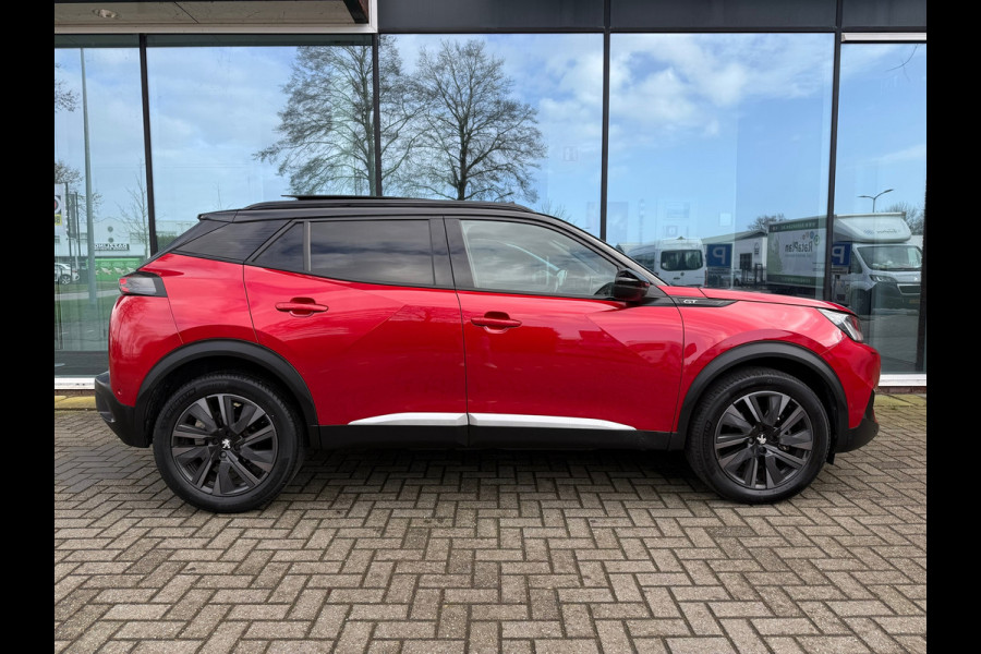 Peugeot 2008 1.2 Turbo GT-Line 155pk - Automaat - Panodak - Navi - Winterpakket - Climate