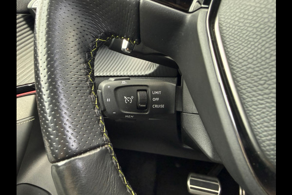 Peugeot 2008 1.2 Turbo GT-Line 155pk - Automaat - Panodak - Navi - Winterpakket - Climate