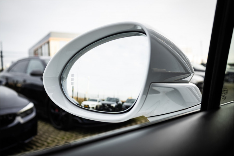 Porsche Cayenne 4.0 Turbo - Origineel NL | Sport Chrhono + | Luchtvering | Elek. Trekhaak